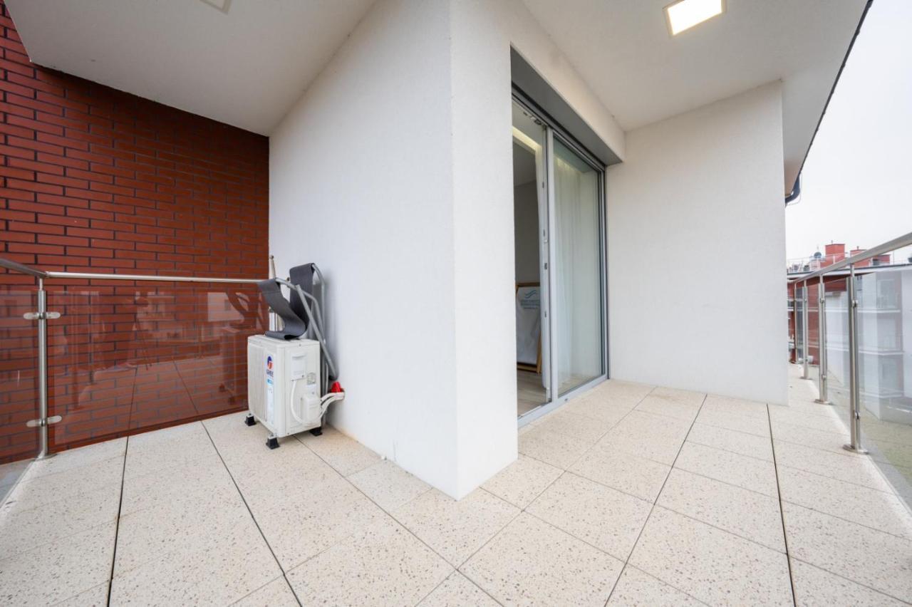 Rodzinne Apartamenty Bardzo Blisko Plazy Rewal Exterior foto