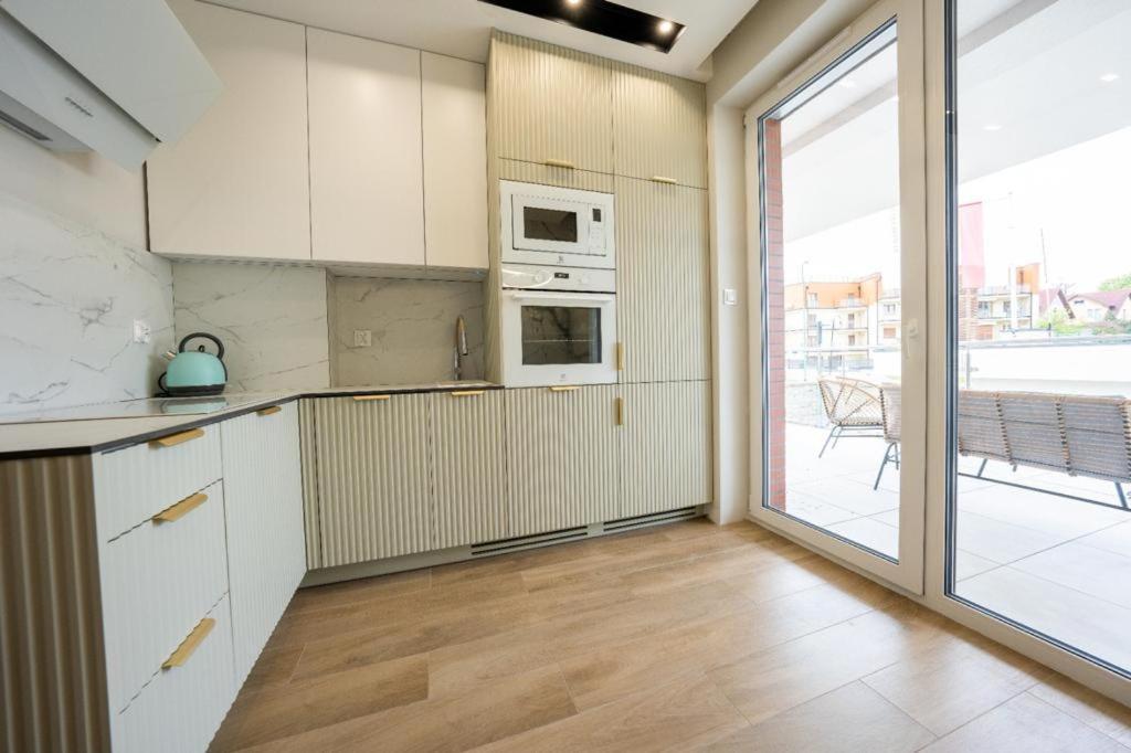 Rodzinne Apartamenty Bardzo Blisko Plazy Rewal Exterior foto